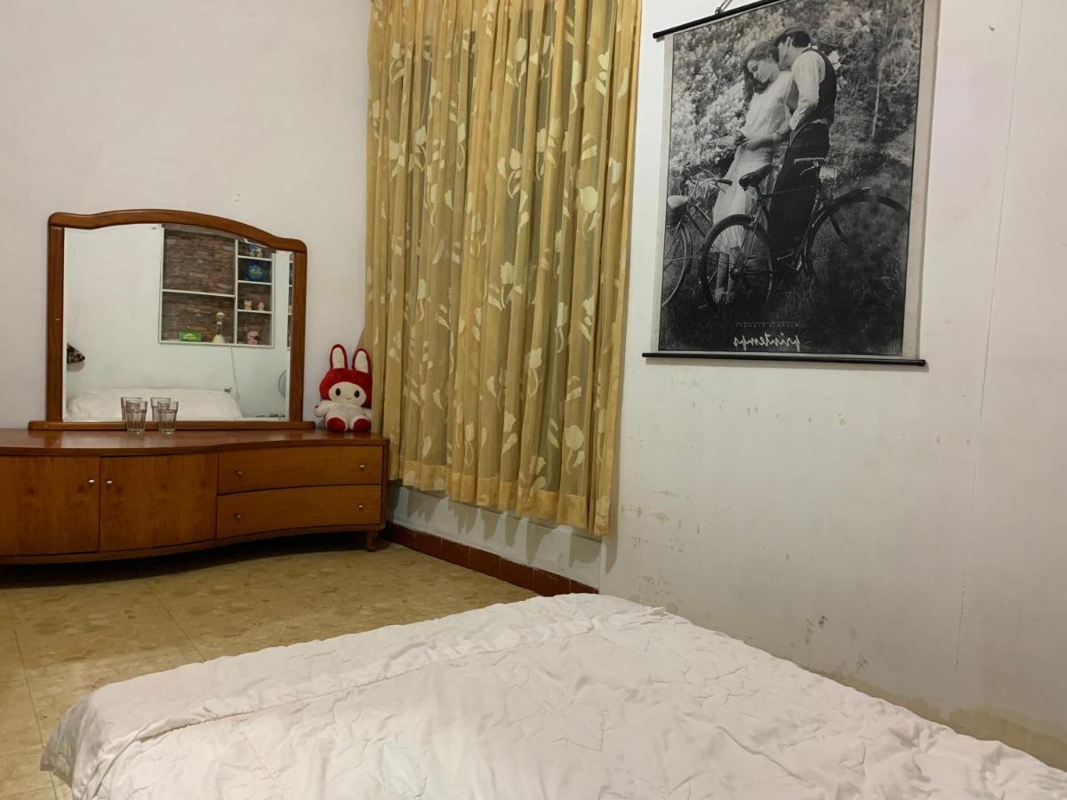 淡水老街歡樂便利民宿 Tamsui Buitenkant foto