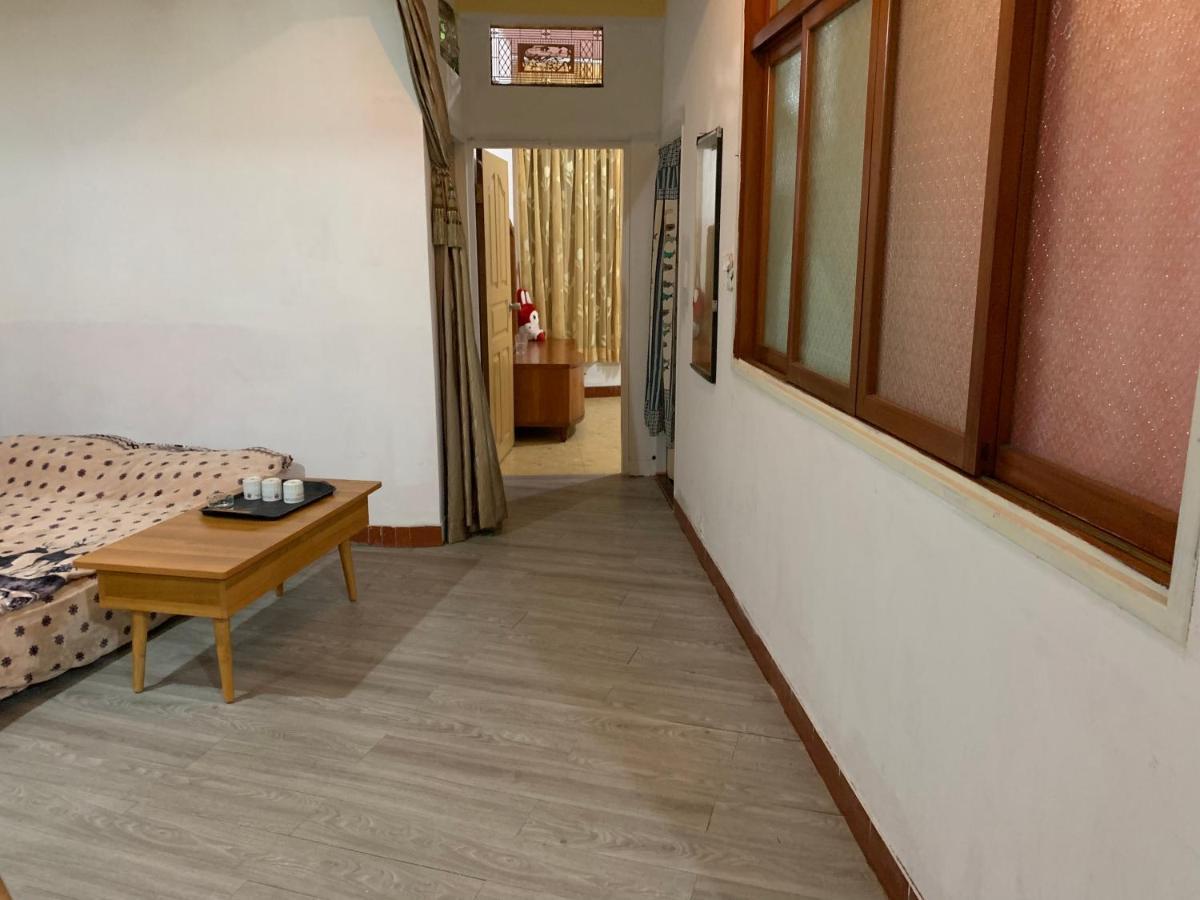 淡水老街歡樂便利民宿 Tamsui Buitenkant foto